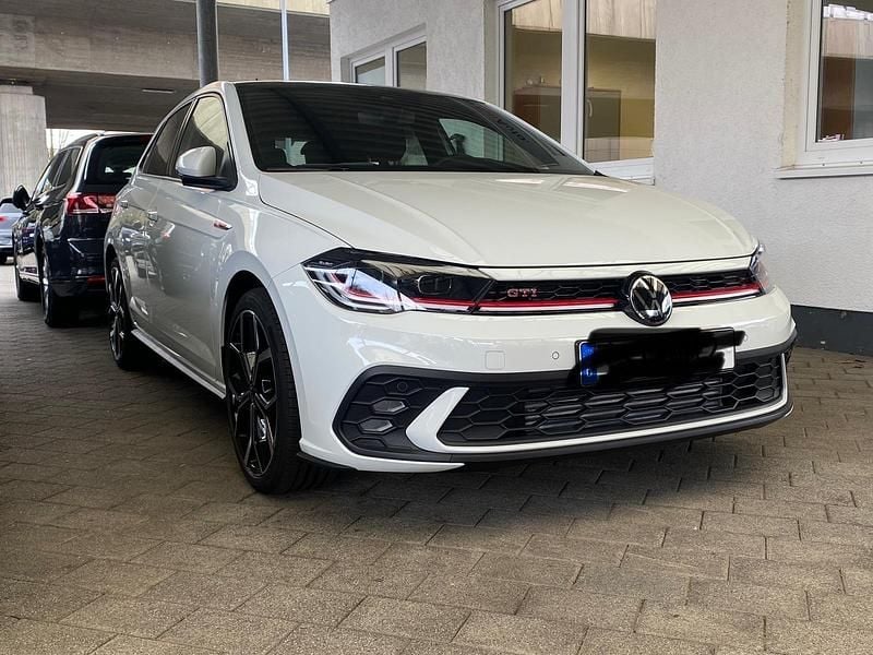 Weiß Gebraucht 2023 VW Polo GTI Kleinwagen | 23.500 € (Guter Preis) - Bild 1/4