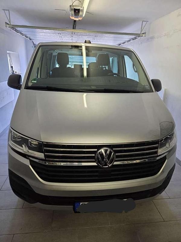 Silber Gebraucht 2020 VW Multivan Trendline Van | 36.200 € (Superpreis) - Bild 1/4