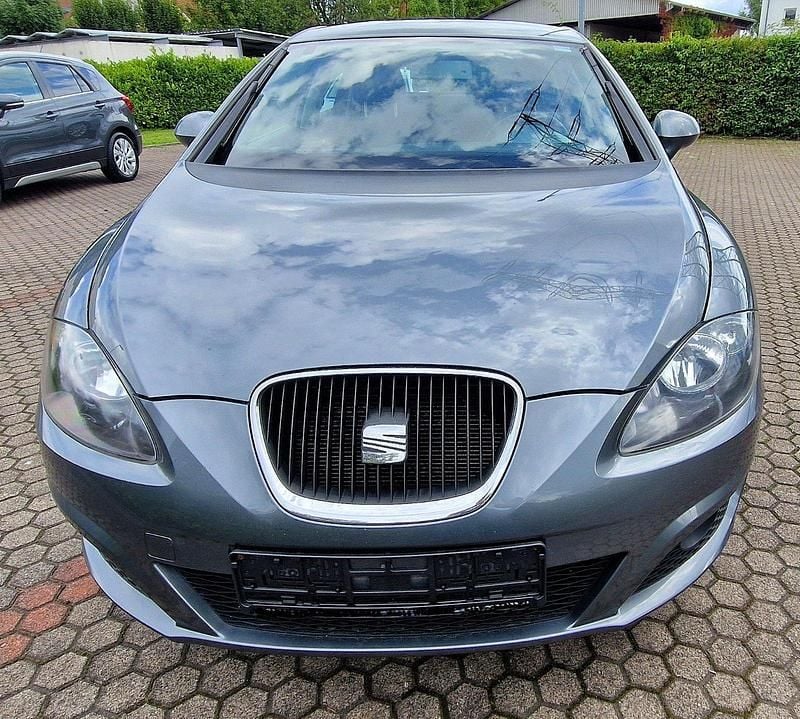 Gebraucht Seat Leon 105 PS (77 kW) 2012 Grau Limousine