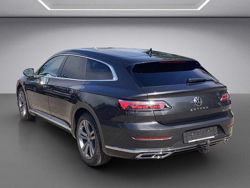 Gebraucht VW Arteon R-line 193 PS (141 kW) 2024 Grau / mangangrau (metallic) Kombi