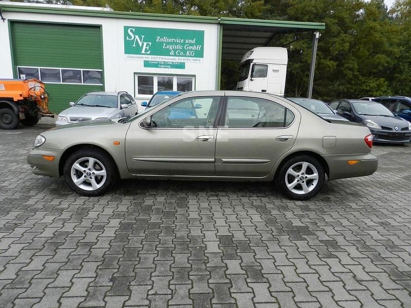 Gebraucht 2001 Nissan Maxima Limousine | 2.490 € - Bild 1/4