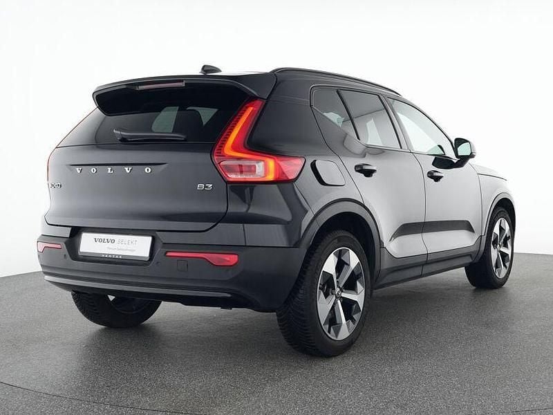 Gebraucht Volvo XC40 Plus 163 PS (119 kW) 2023 Schwarz SUV