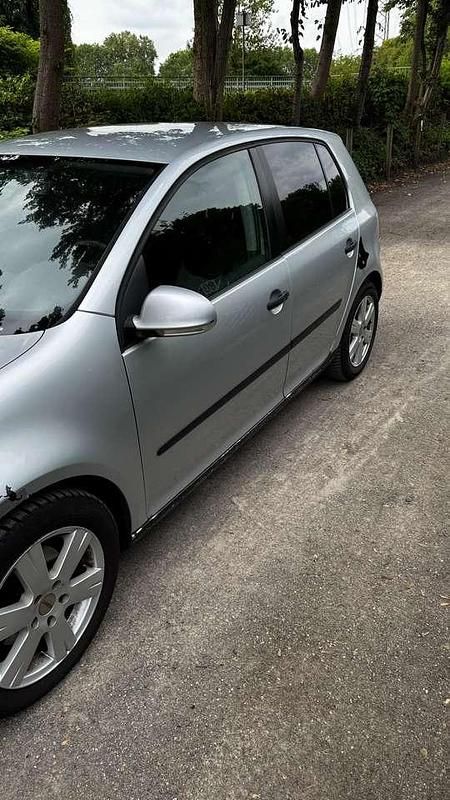 Gebraucht VW Golf IV Trendline 105 PS (77 kW) 2005 Grau Kleinwagen