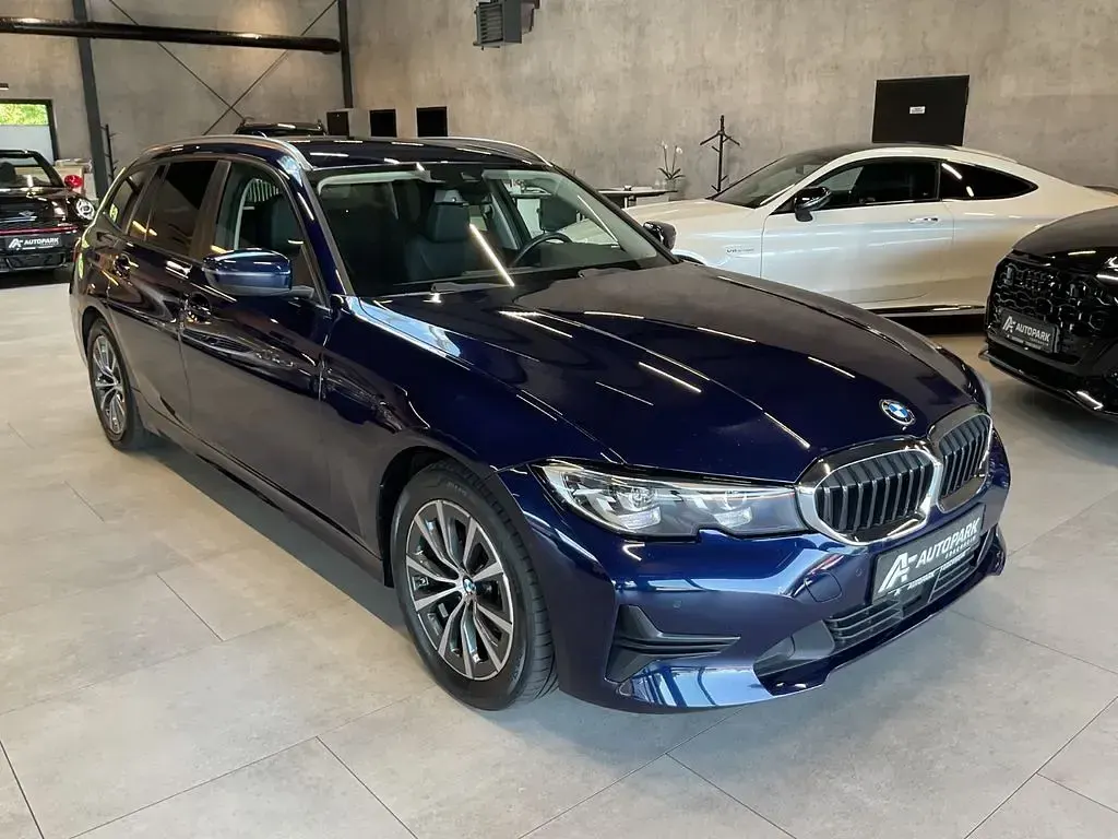 Gebraucht BMW 320 Advantage 375 PS (275 kW) 2022 Blau Kombi