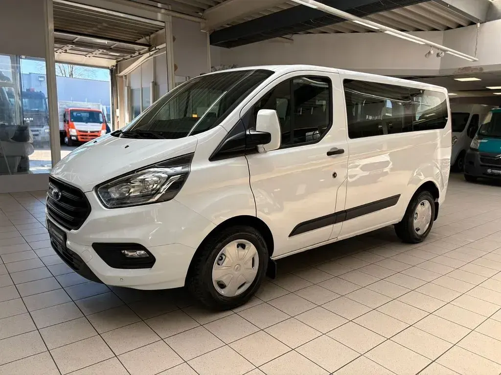 Gebraucht Ford Transit 131 PS (96 kW) 2019 Weiß Van