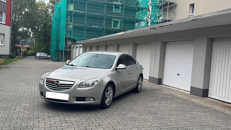 Silber Gebraucht 2009 Opel Insignia Limousine | 2.999 € (Superpreis) - Bild 1/4