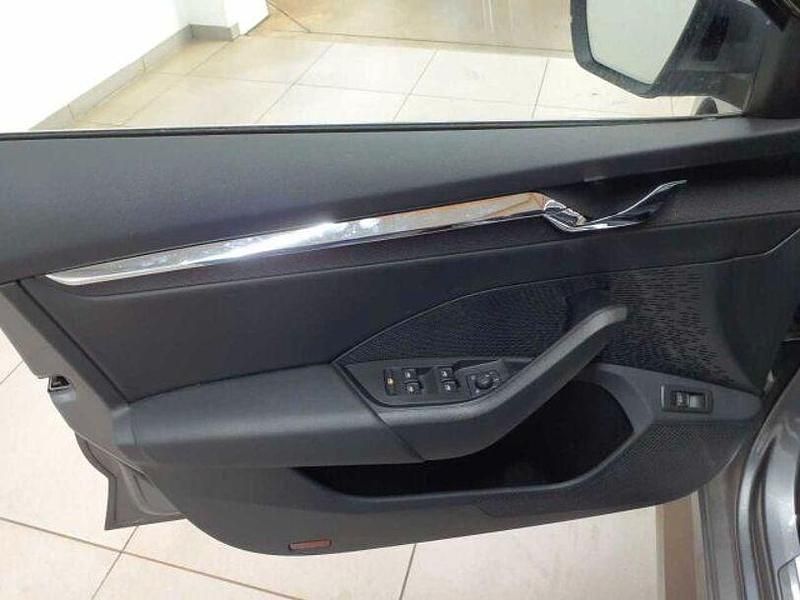 Gebraucht Skoda Octavia Style 150 PS (110 kW) 2023 Grau Kombi