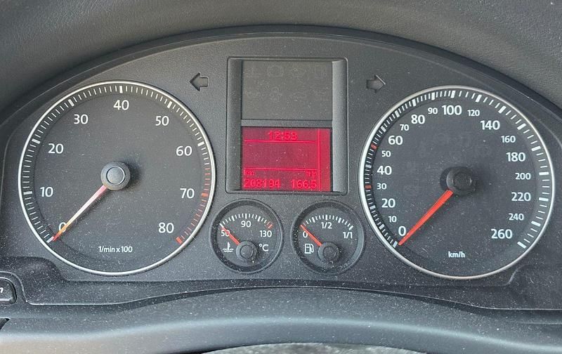 Gebraucht VW Golf V 102 PS (75 kW) 2007 Silber Limousine