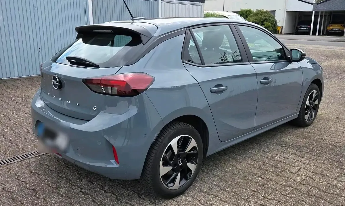 Gebraucht Opel Corsa-e Edition 100 kW (136 PS) 2024 Grau Kleinwagen