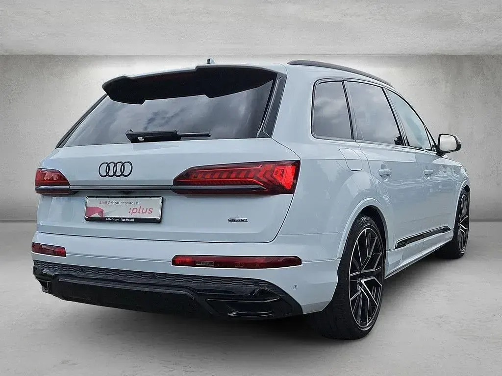 Używany Audi Q7 Ambiente 340 KM (250 kW) 2022 Biały SUV
