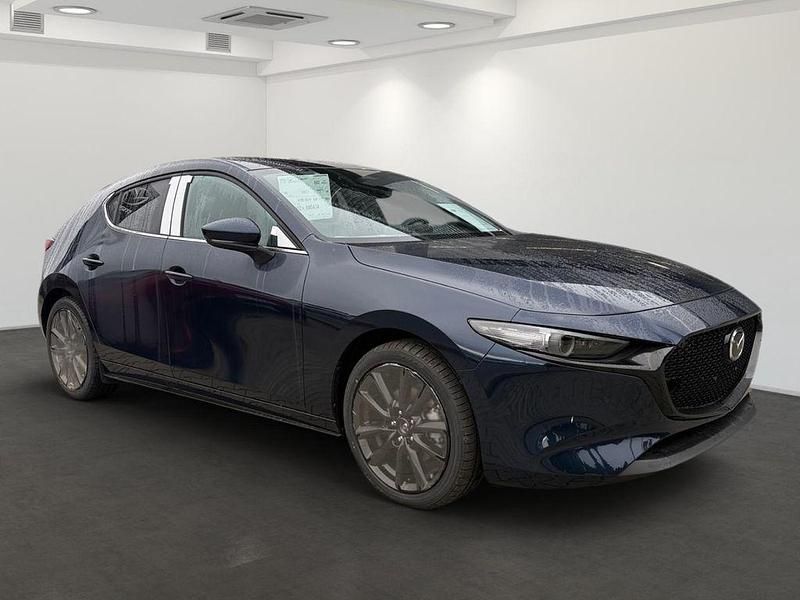 Neu Mazda 3 186 PS (136 kW) 2025 Blau Limousine
