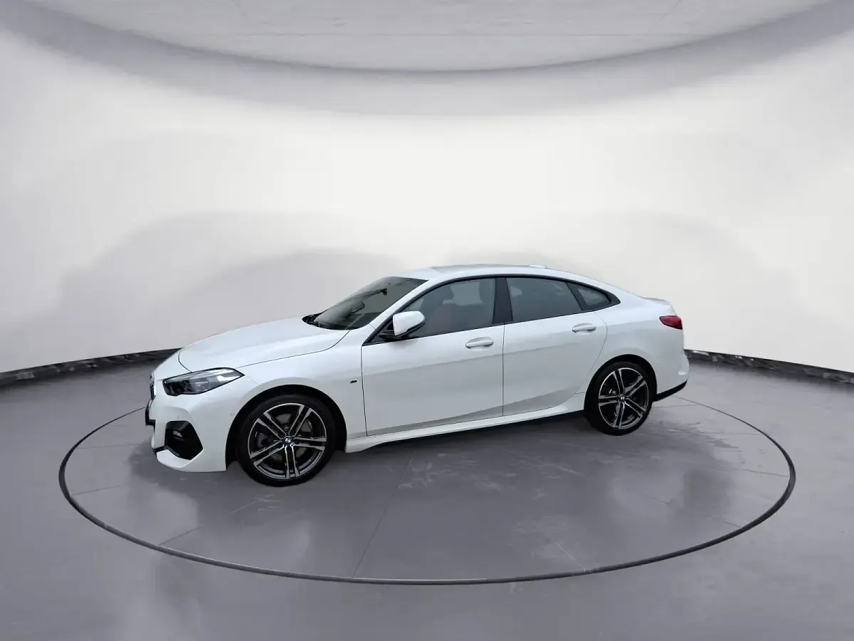 Gebraucht BMW 220 M Sport 190 PS (139 kW) 2021 Weiß Coupé