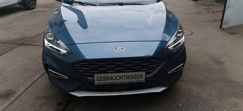 Gebraucht Ford Focus Active 150 PS (110 kW) 2020 Blau Limousine