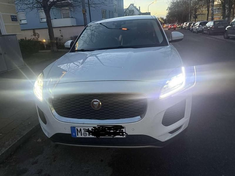 Gebraucht 2018 Jaguar E-Pace SUV | 18.500 € (Fairer Preis) - Bild 1/4