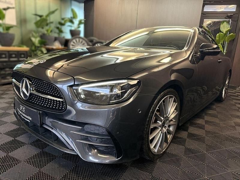 Gebraucht Mercedes E220 AMG 194 PS (142 kW) 2021 Grau Coupé