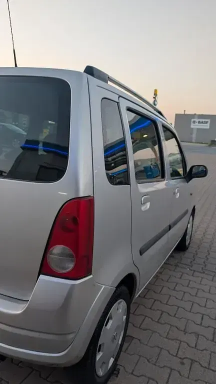 Gebraucht Opel Agila 60 PS (44 kW) 2006 Silber Limousine