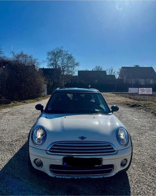 Weiß Gebraucht 2008 Mini Clubman Kombi | 3.800 € (Guter Preis) - Bild 1/4