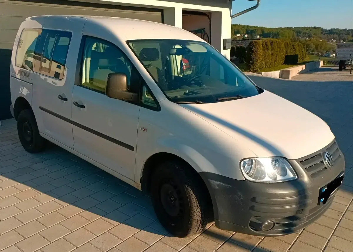 Gebraucht VW Caddy 105 PS (77 kW) 2010 Weiß Van / Kleinbus