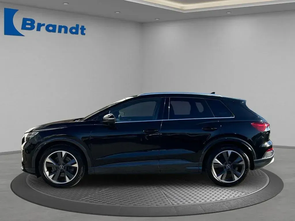 Gebraucht Audi e-tron 150 kW (204 PS) 2021 Mythosschwarz metallic (metallic) SUV