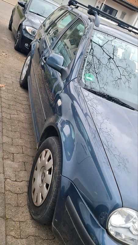 Gebraucht VW Golf IV 101 PS (74 kW) 2000 Blau Kombi