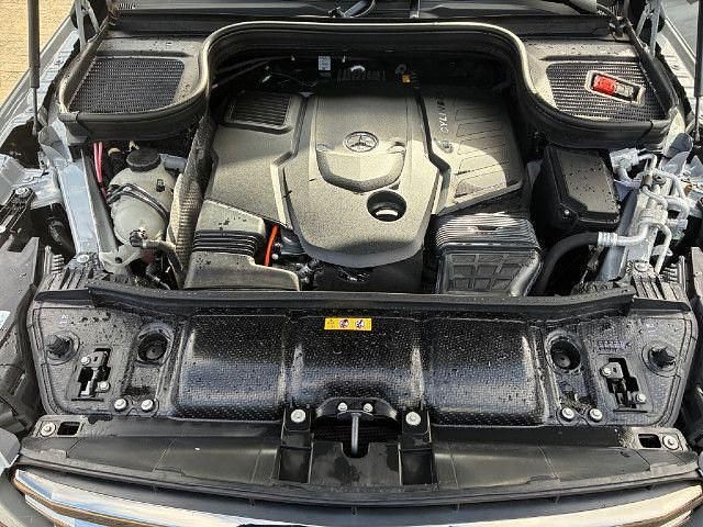 Gebraucht Mercedes GLS450 AMG 367 PS (269 kW) 2024 Grau SUV
