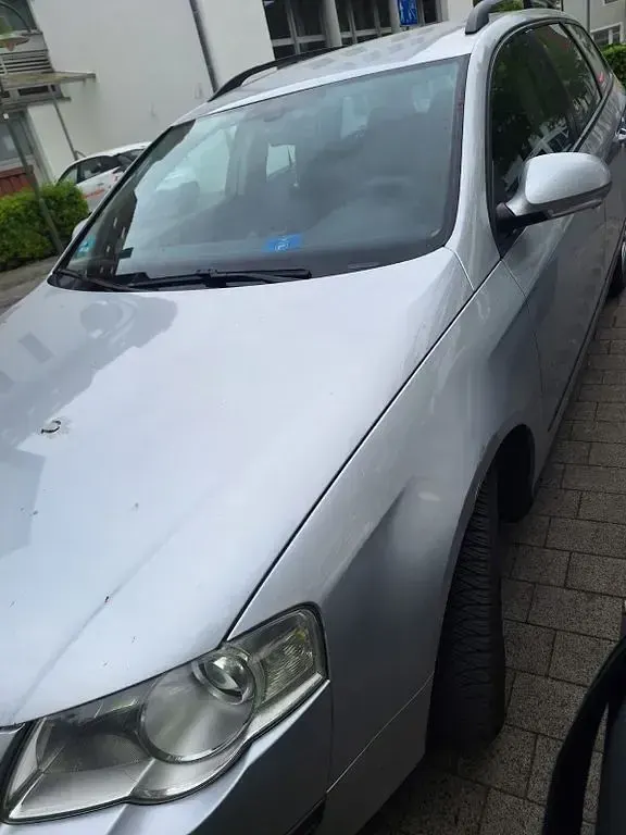 Second-hand VW Passat Comfortline 110 CP (80 kW) 2009 Gri Berlinǎ