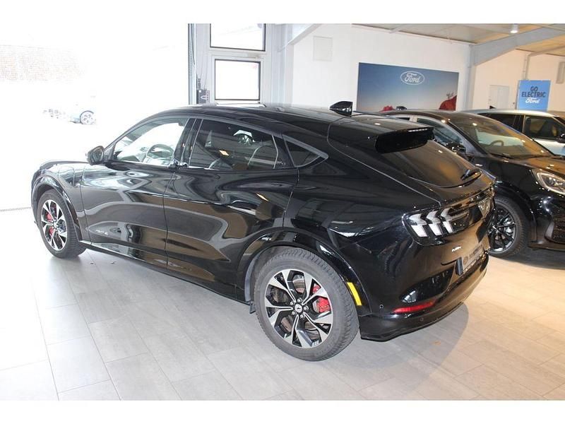 Gebraucht Ford Mustang Mach-E 197 kW (269 PS) 2022 Iridiumschwarz metallic SUV