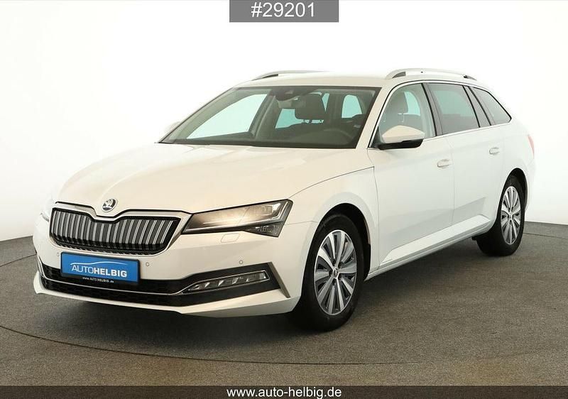 Weiß Gebraucht 2021 Skoda Superb Style Kombi | 20.490 € (Superpreis) - Bild 1/4