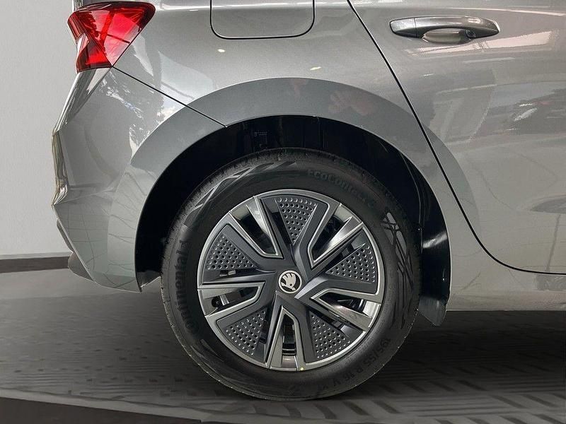 Neu Skoda Fabia Tour 116 PS (85 kW) 2025 Graphitegrau metallic Kleinwagen