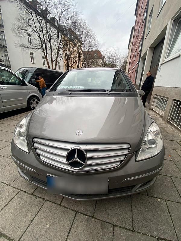Gebraucht Mercedes B200 197 PS (144 kW) 2005 Grau Van / Kleinbus