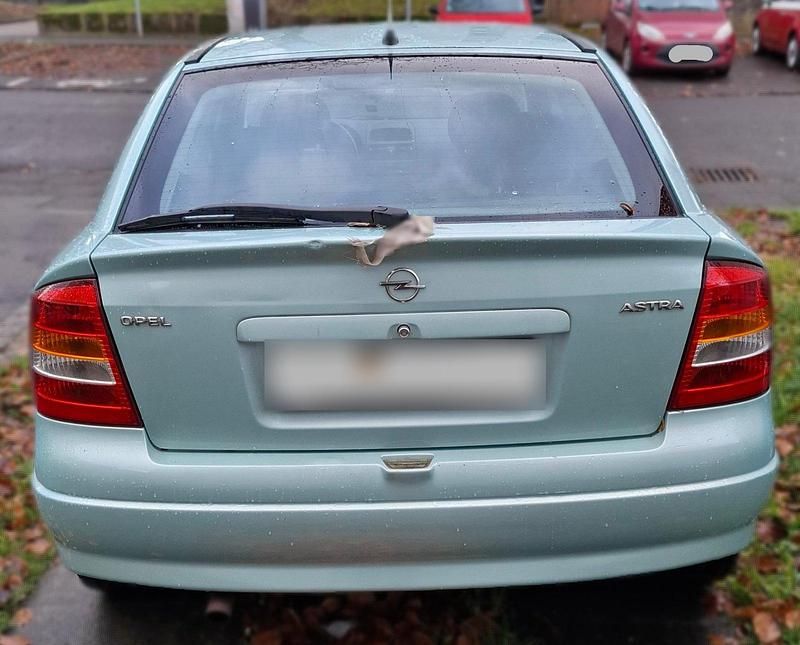 Gebraucht Opel Astra 125 PS (91 kW) 2001 Grün Limousine