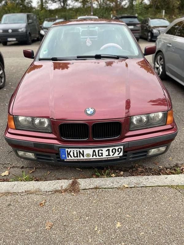 Rot Gebraucht 1996 BMW 318 Limousine | 1.700 € (Superpreis) - Bild 1/4