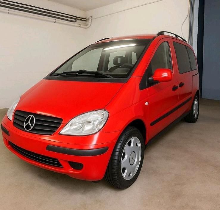 Rot Gebraucht 2004 Mercedes Vaneo Van / Kleinbus | 3.800 € (Teuer) - Bild 1/4