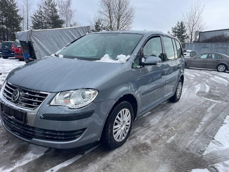 Grau Gebraucht 2007 VW Touran Trendline Van / Kleinbus | 1.590 € (Fairer Preis) - Bild 1/4