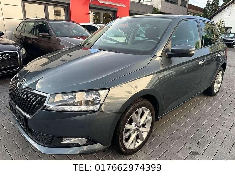 Grau Gebraucht 2019 Skoda Fabia Clever Kleinwagen | 9.990 € (Fairer Preis) - Bild 1/4