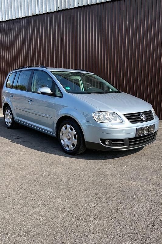 Gebraucht VW Touran 105 PS (77 kW) 2006 Blau Van / Kleinbus