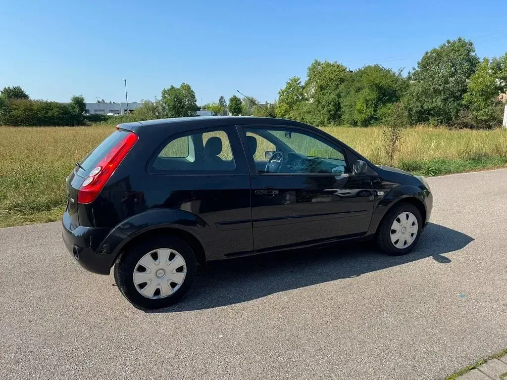 Gebraucht Ford Fiesta 68 PS (50 kW) 2008 Schwarz Kleinwagen