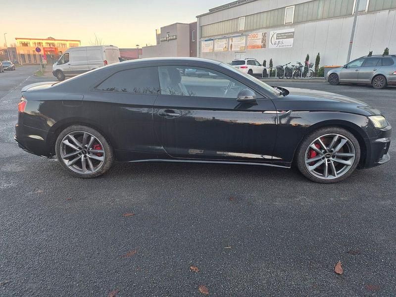 Gebraucht Audi S5 Sport 341 PS (250 kW) 2022 Mythosschwarz Coupé