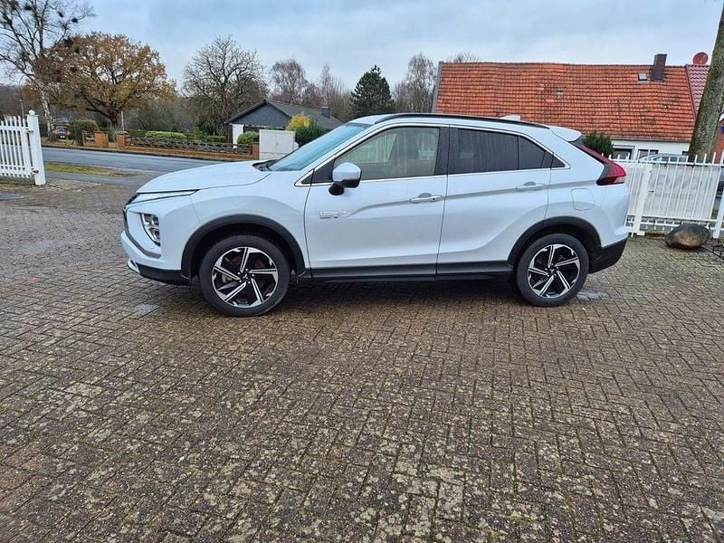 Gebraucht Mitsubishi Eclipse Cross Plus 98 PS (72 kW) 2021 Weiß SUV