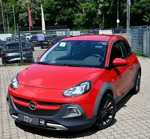 Gebraucht Opel Adam Rocks 155 PS (114 kW) 2016 Rot Kleinwagen