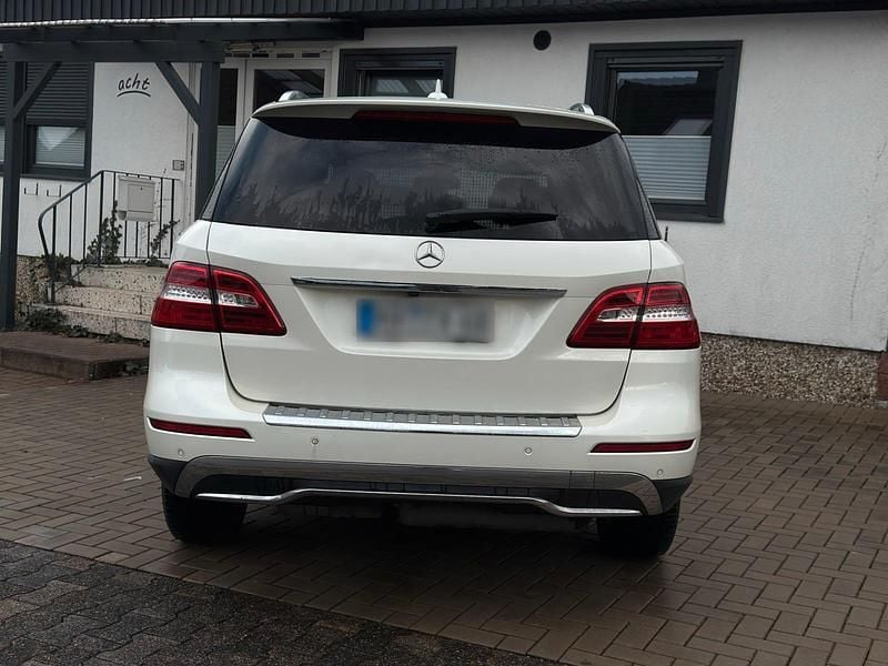 Gebraucht Mercedes ML350 258 PS (189 kW) 2013 Weiß SUV