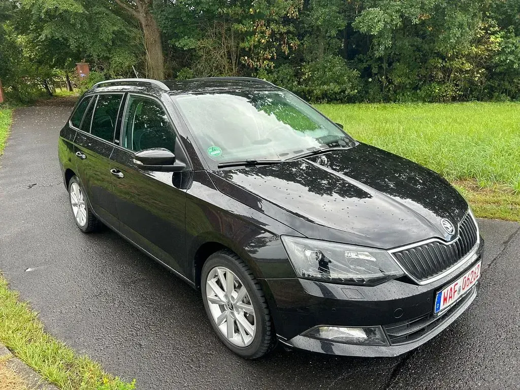Gebraucht Skoda Fabia Joy 90 PS (66 kW) 2016 Schwarz Kombi