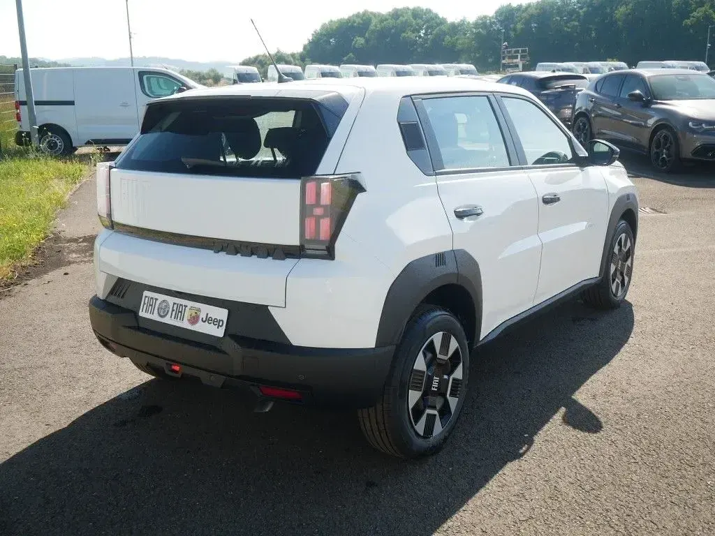 Neu Fiat Grande Panda Icon 101 PS (74 kW) 2026 Weiß Kleinwagen