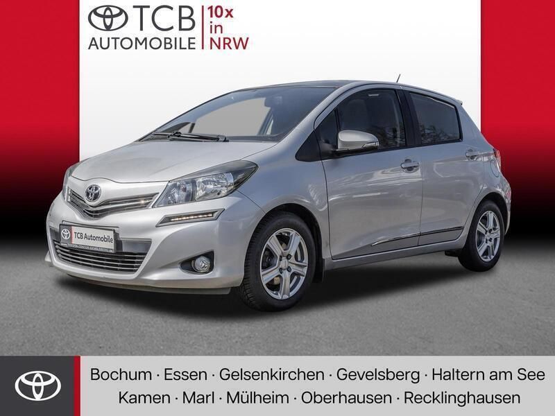 Silber Gebraucht 2014 Toyota Yaris Club Kleinwagen | 8.789 € (Fairer Preis) - Bild 1/4