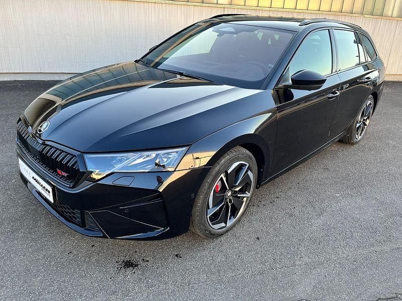 Neu Skoda Octavia RS 265 PS (194 kW) 2026 Black magic perleffekt Kombi