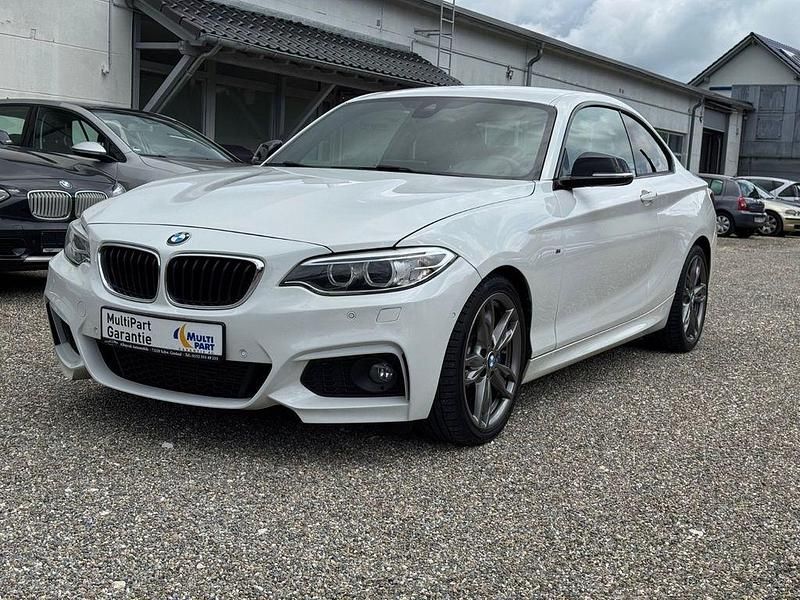 Weiß Gebraucht 2016 BMW 225 M Sport Coupé | 20.900 € (Fairer Preis) - Bild 1/4