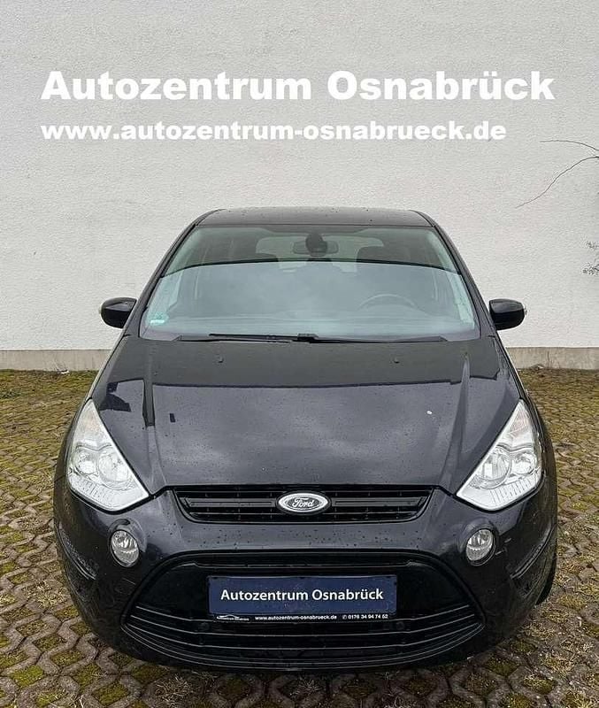 Gebraucht Ford S-MAX Trend 140 PS (102 kW) 2011 Pantherschwarz metallic Van / Kleinbus