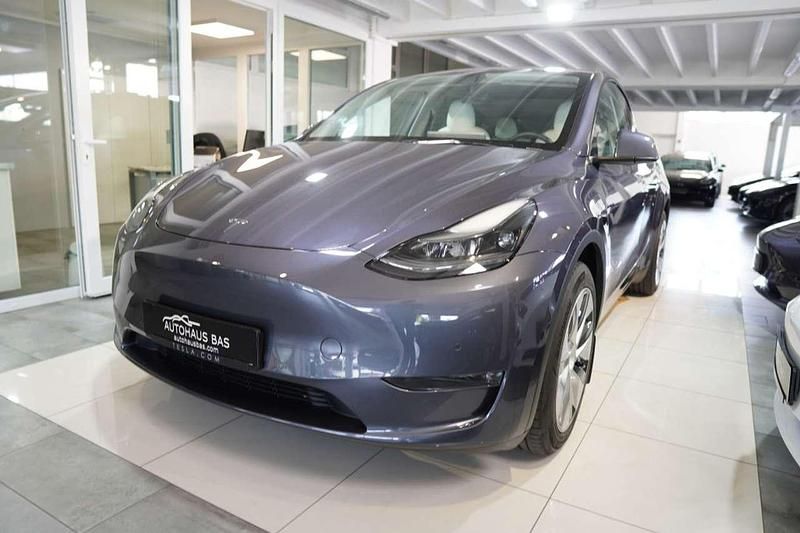 Gebraucht Tesla Model Y 378 kW (514 PS) 2022 Midnight silver SUV
