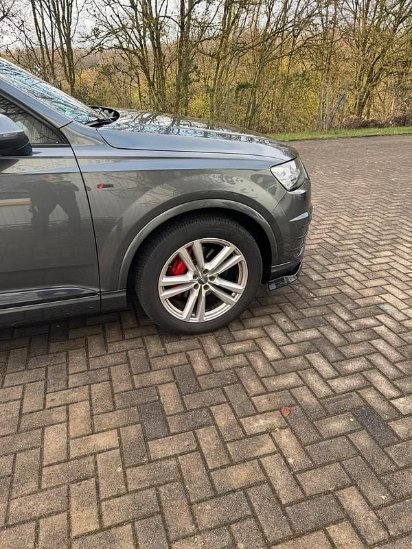 Gebraucht Audi Q7 S-Line 272 PS (200 kW) 2016 Grau SUV