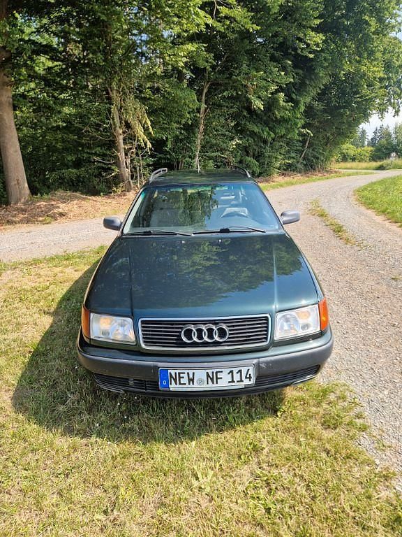 Grün Gebraucht 1993 Audi 100 Kombi | 3.999 € - Bild 1/4